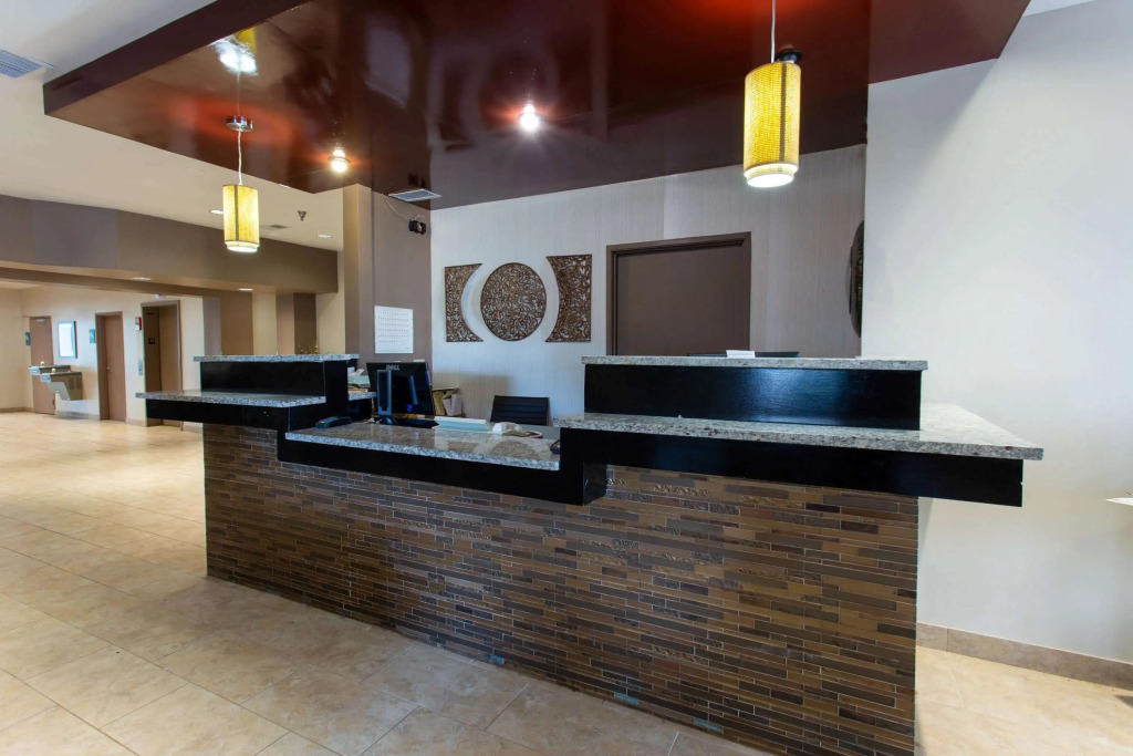 Ramada by Wyndham Glendale Heights/Lombard