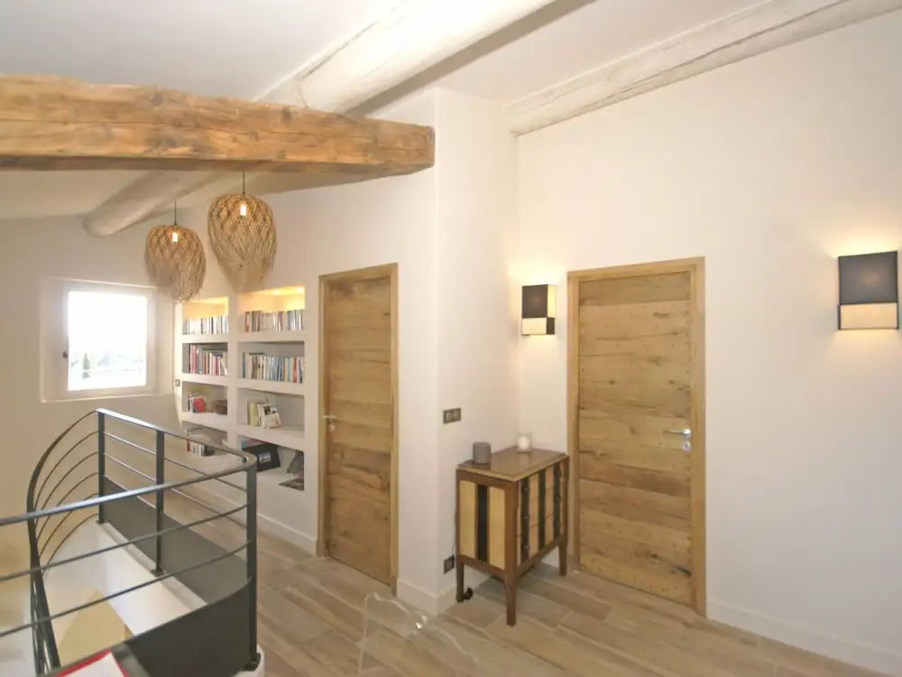 Beautiful Villa With air Conditioning, Large Private Swimming Pool and Near St. Remy-de-provence