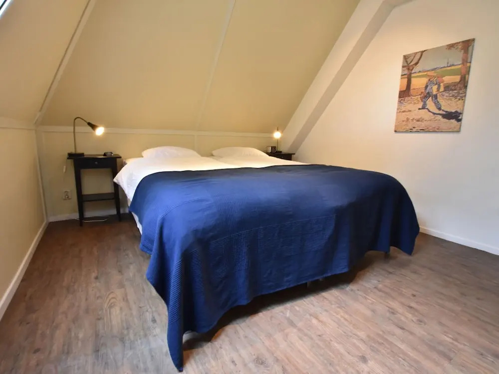 Semi-detached Holiday Home With Petting Zoo, Mini Golf and Playground in Enter