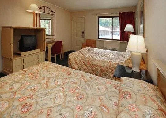 Poughkeepsie Inn