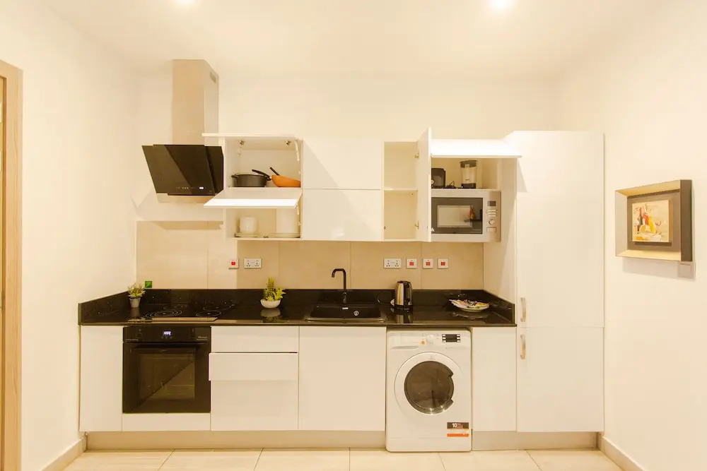 Accra Luxury Apartments @ Pine Court