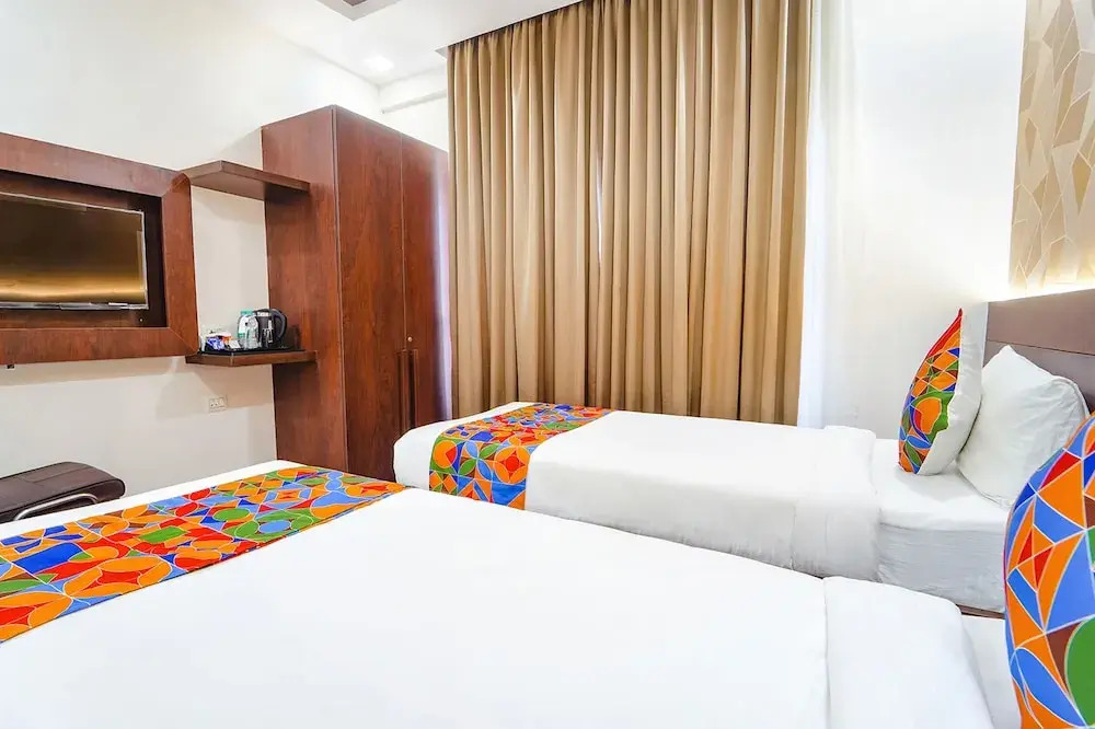 FabHotel Ellegant Inn