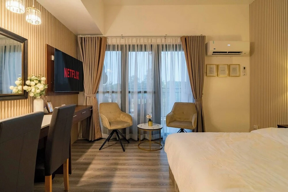 Elegant Studio, Close to the Airport and big Malls