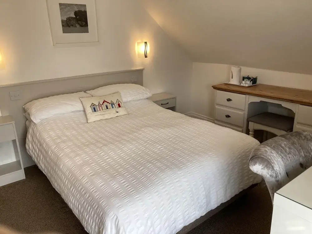 Summer Breeze Guest House