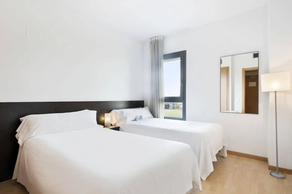 Madrid Airport Suites, Affiliated by Meliá