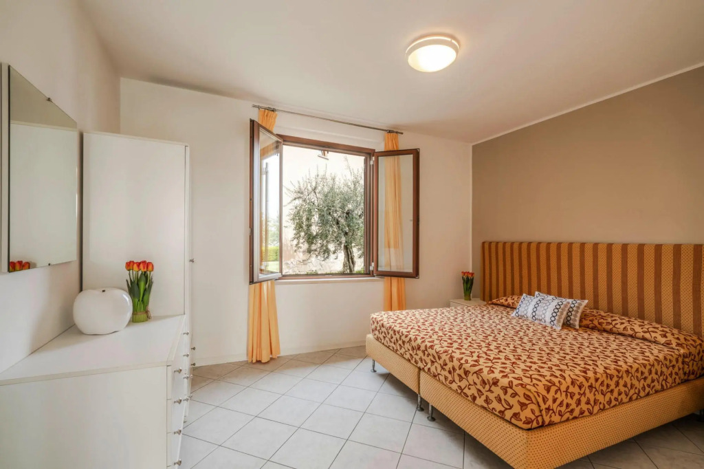 Apartment in Manerba with barbecue