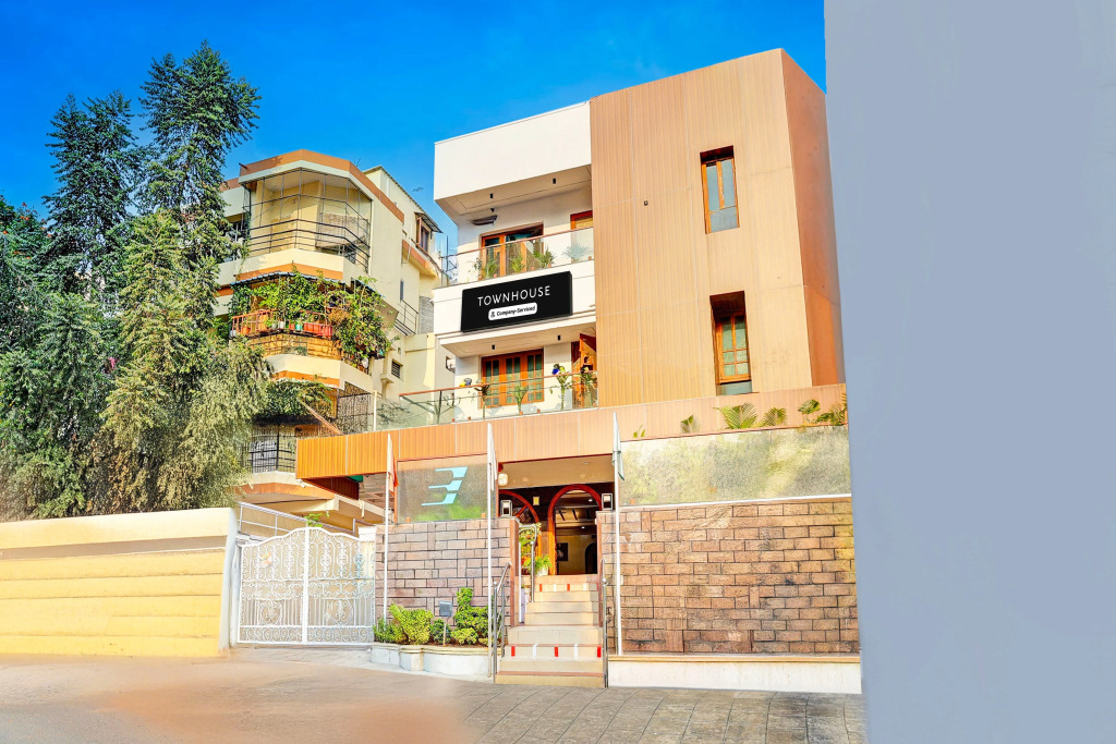 Townhouse Seethammadhara Junction Formerly Vijaya Residency