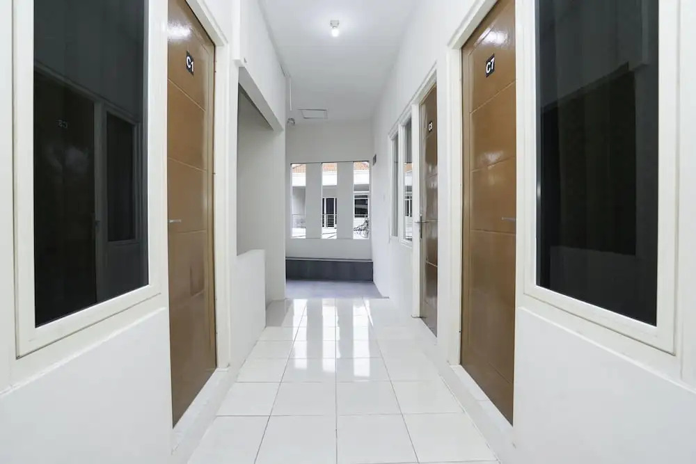F7 Residence by OYO Rooms