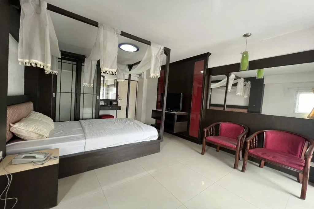 Phongsathon Mansion