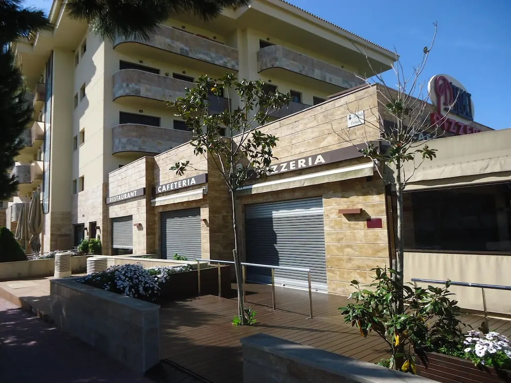 Avenida Fenals Apartment