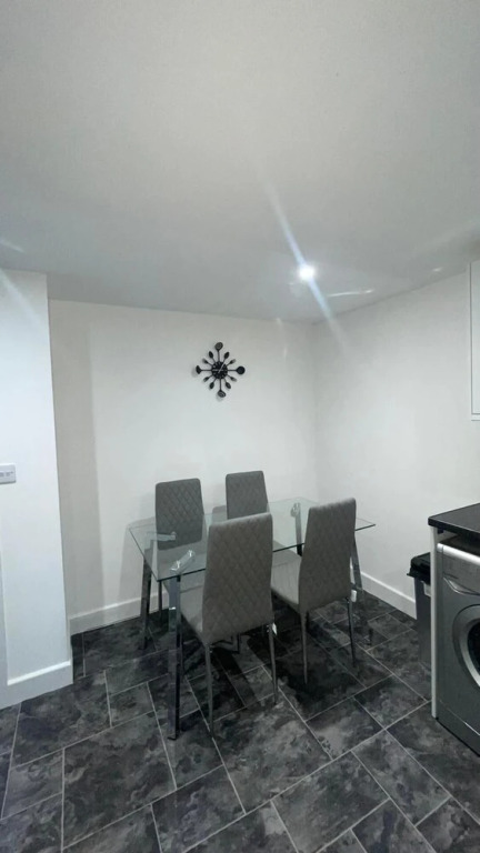 Immaculate 2-bed Apartment in London