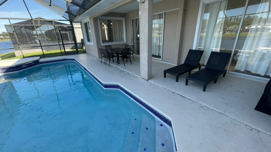 5 Bedrooms / 3.5 Bathrooms / Sunset Lakes (2943 SV), Kissimmee, US