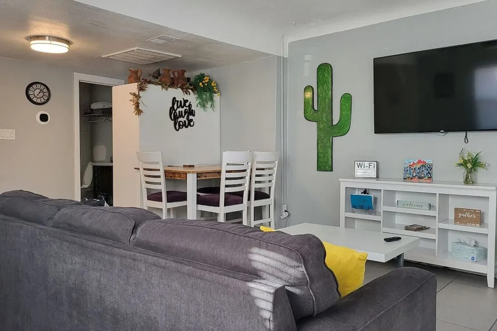 Charming Apt Downtown Phoenix Historic Patio