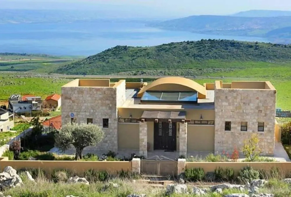 Kami Suites Hotel