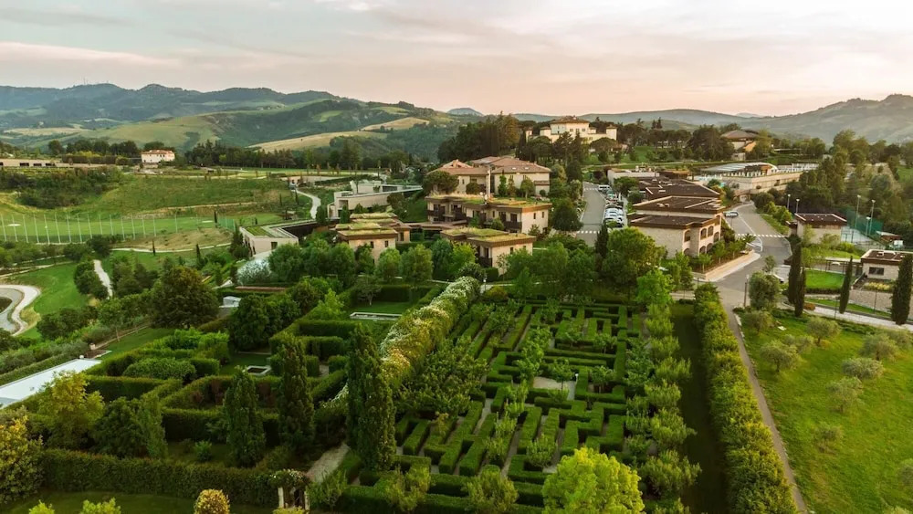 Villa Pergola by Palazzo di Varignana