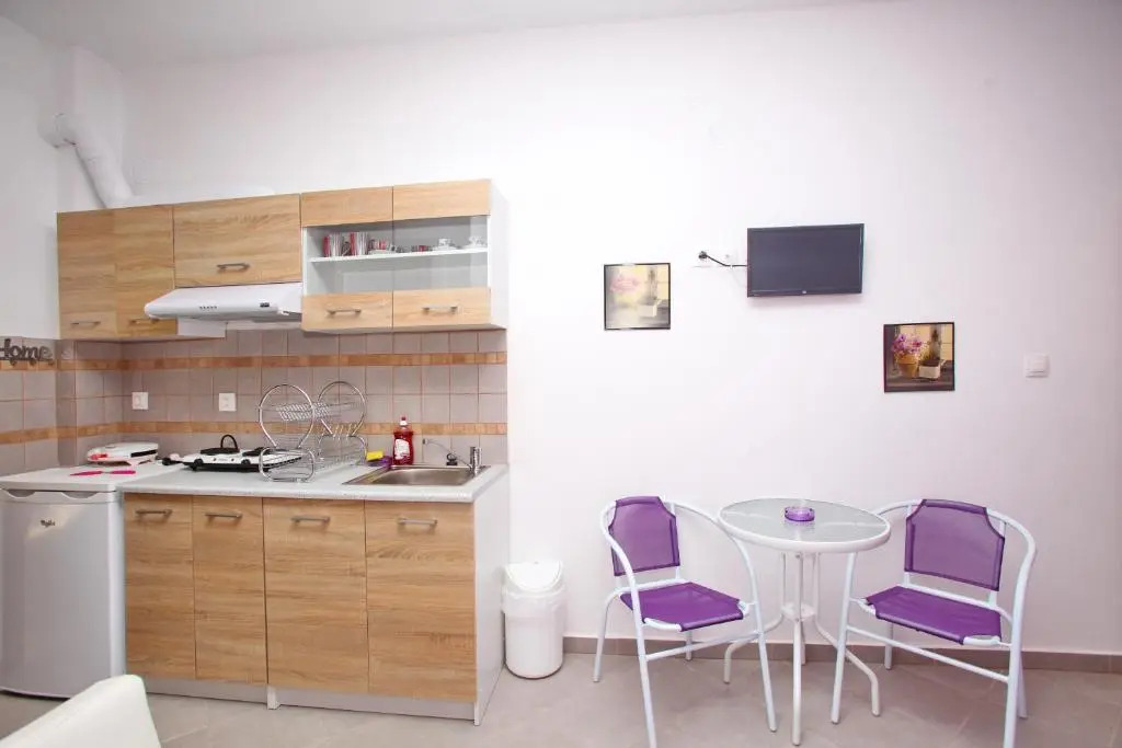 Sklavos Studios skopelos