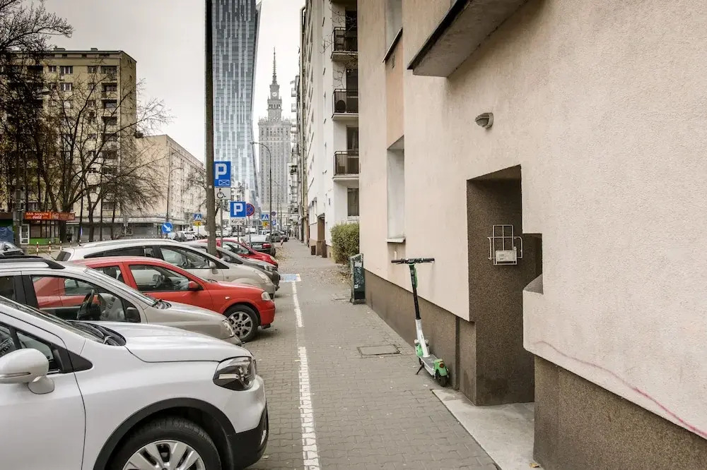 Golden Center Apartment