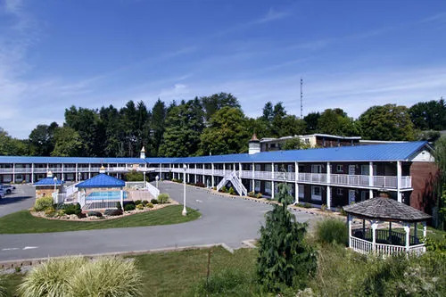 Travelodge Fairmont
