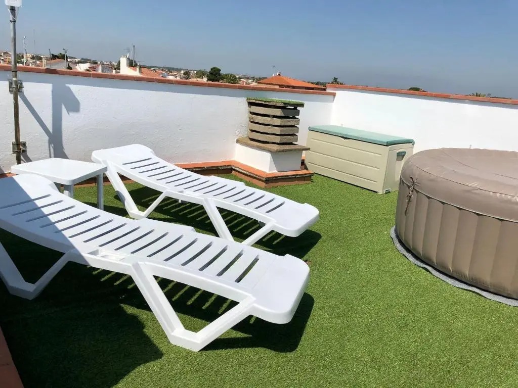 Appartement 80 m2,Port Rhodes D-2 chambres, terrasse panoramique, vue sur le canal principal d’Empuriabrava