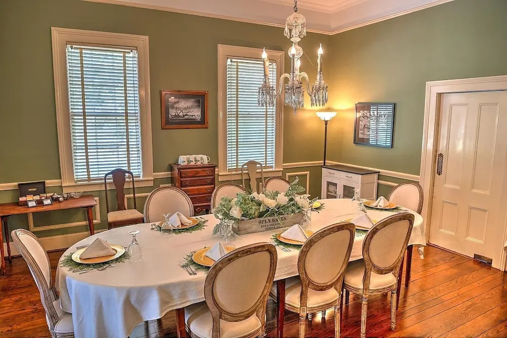 Open Gates Bed & Breakfast