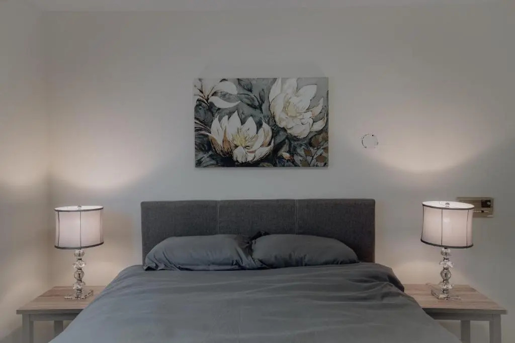 Cozy & spacious beautiful house in heart of the city