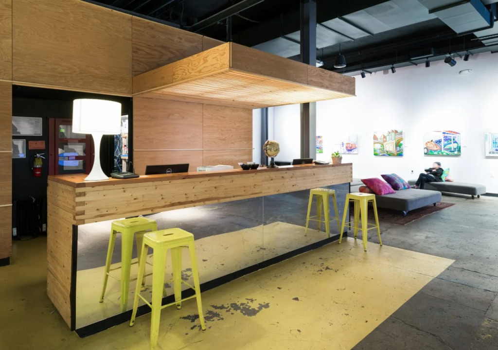 The Local - Hostel