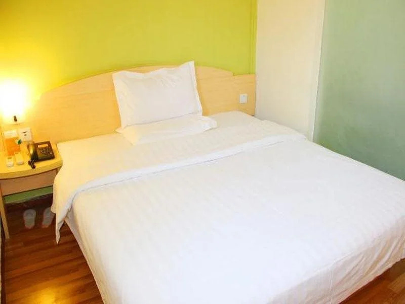 7Days Inn Taiyuan Jiannan Bus Station