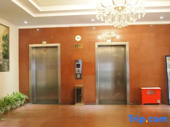 Swan Theme Culture Hotel (Zhengzhou Railway Station East Plaza Branch)