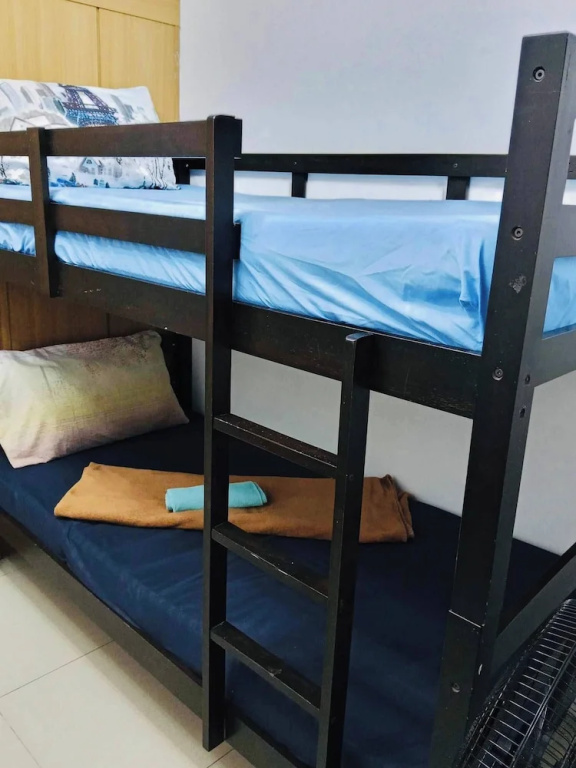 Gentle Pasay City Apartment for Rent - Perfect Family Getaway Near Mall of Asia