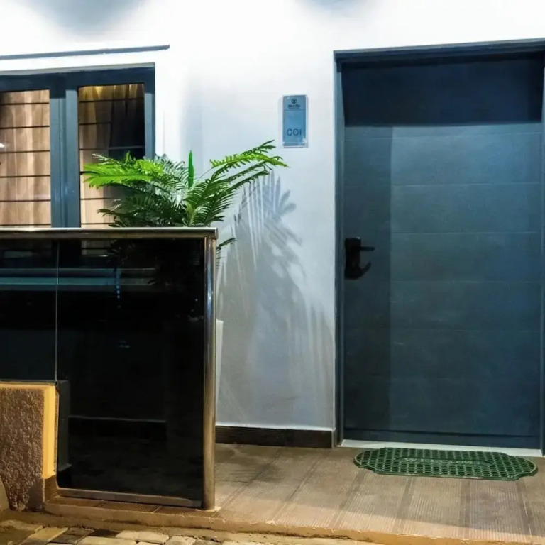 Westnite Apartment