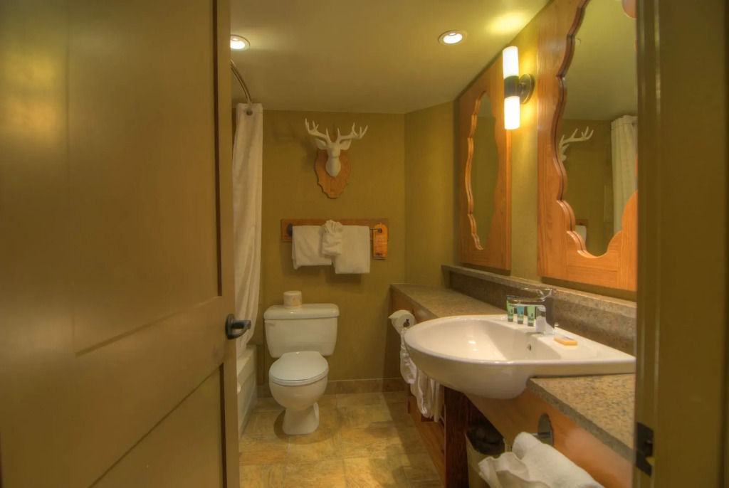 Banff Caribou Lodge and Spa