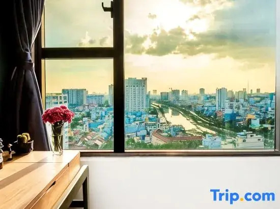 SOHO Suites - Saigon Central, 5-Min-To-Bui Vien Street