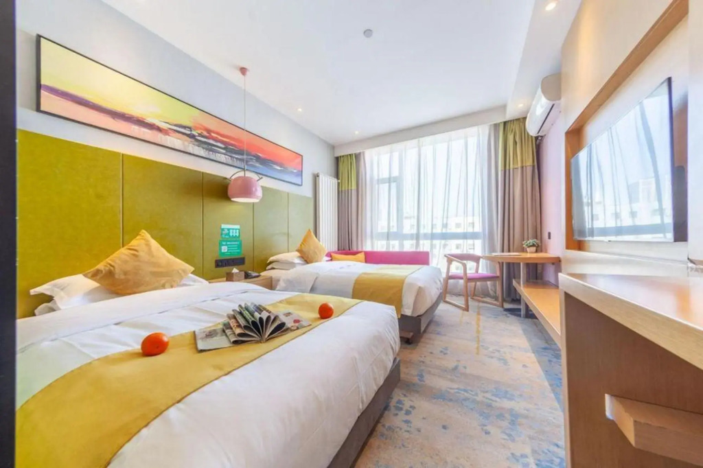 Meijing Zhilv Hotel (Jincheng Fengtai Street Material Trade Plaza)