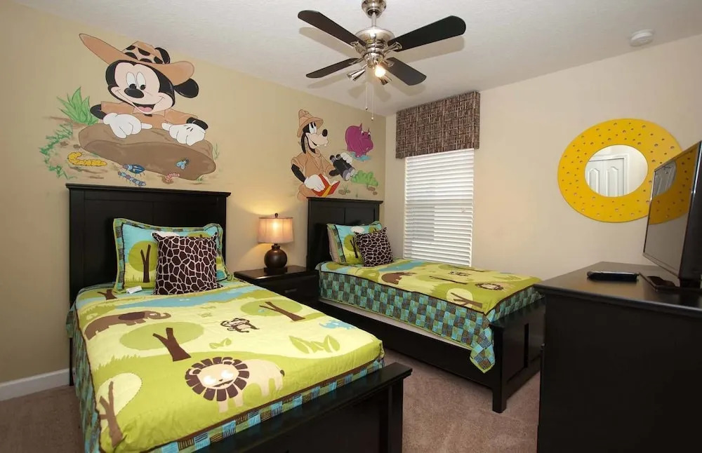 Paradise Palms- 6 Bedroom Pool Home-3104PP