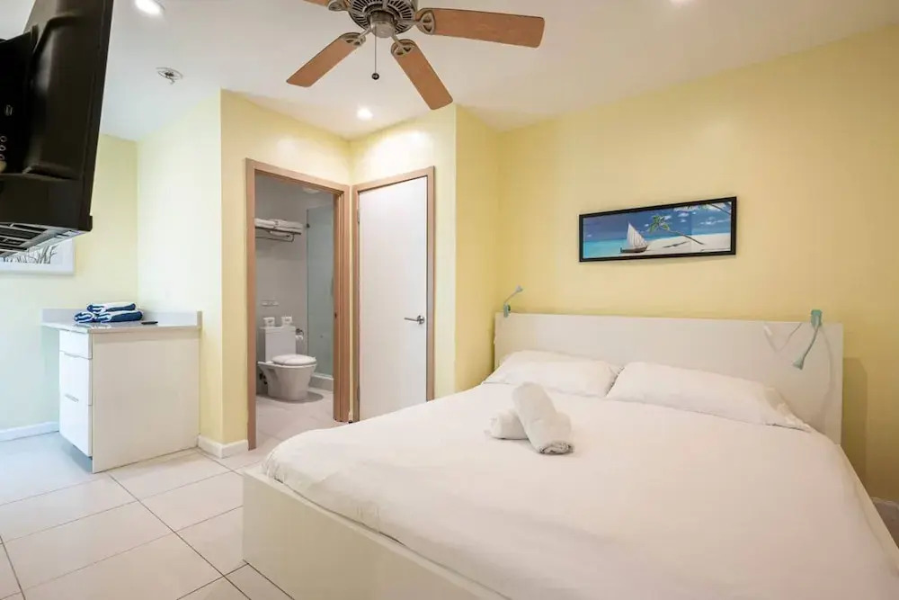 Casa Del Mar Beach Apartment Suite 1