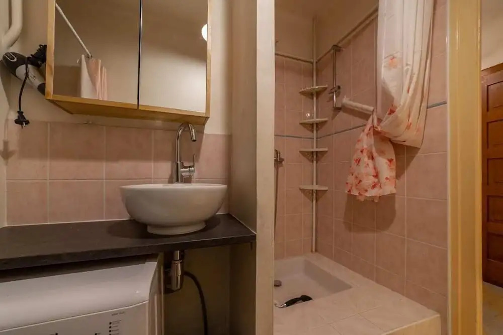Bonlieu Private apartment