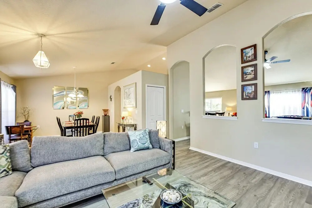 4 Mi to Weeki Wachee Springs! Fun-filled Home