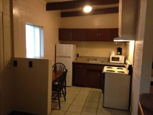 Stanlunds Inn and Suites