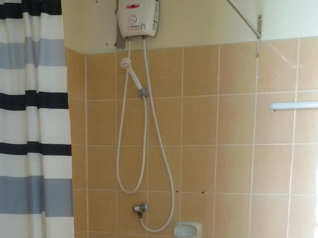 Patong Rose Guest House 50m to Beach