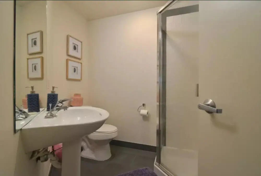 High Rise 2bd 2bth Home Pike Place