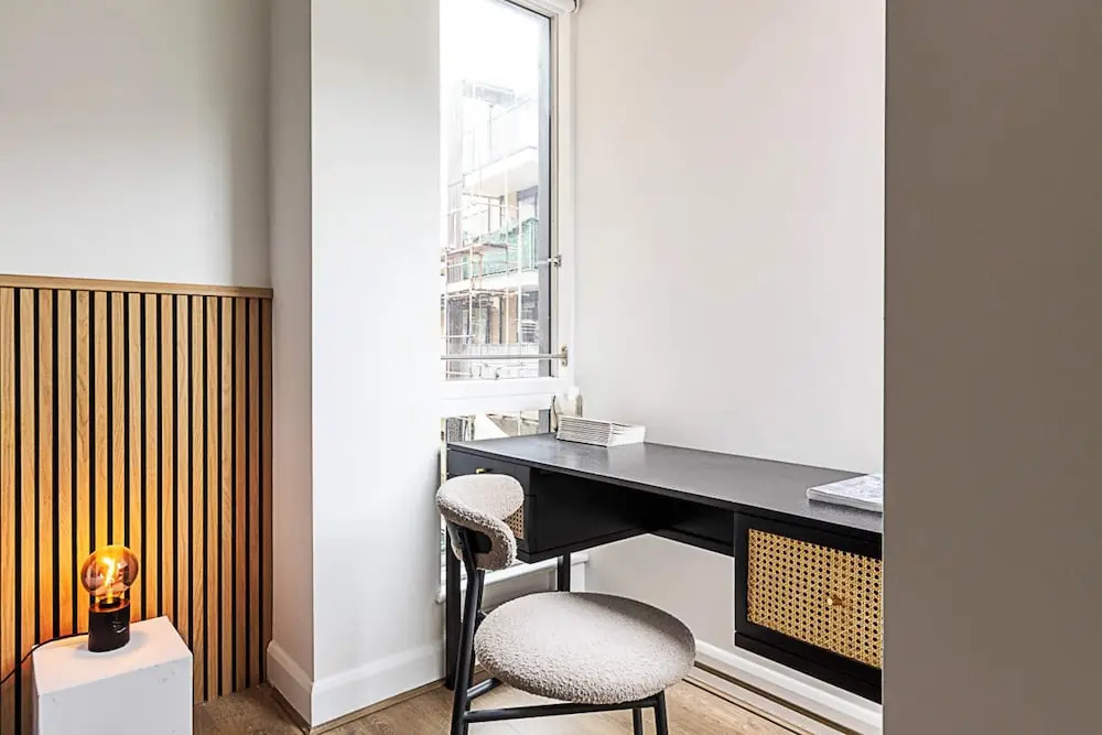 Stylish and Sleek East London Retreat