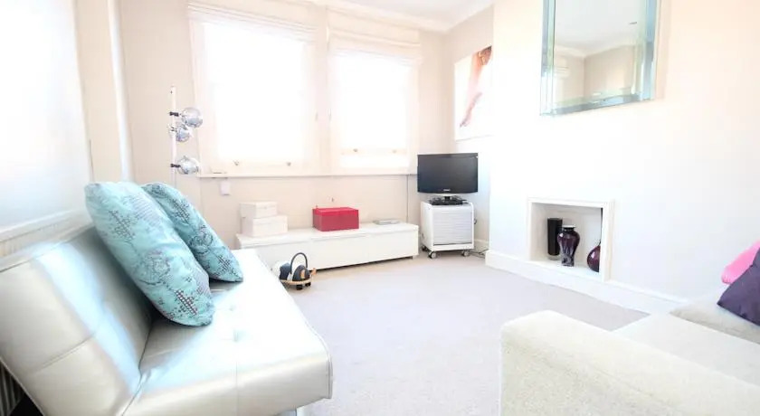 FG Property - Kensington, Fairholme Road