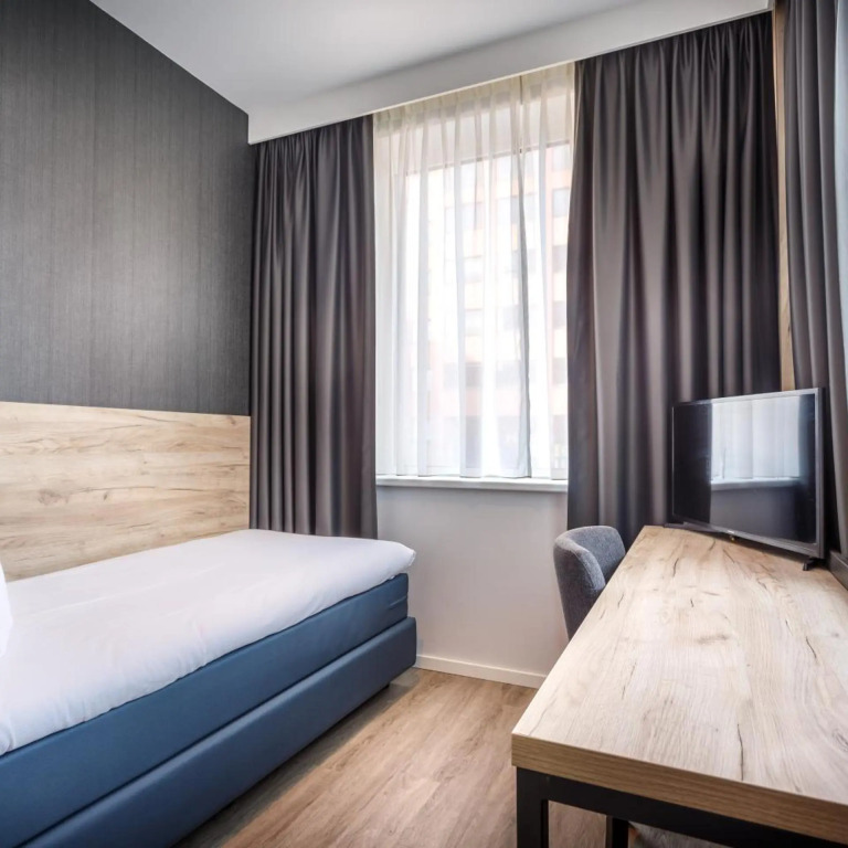 Joy Hotel