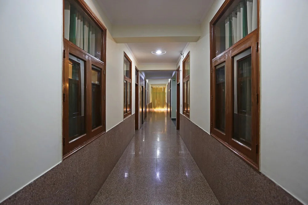 OYO Flagship 236 Sector 49