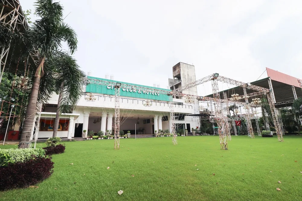 Oyo 60162 City Club And Hotels