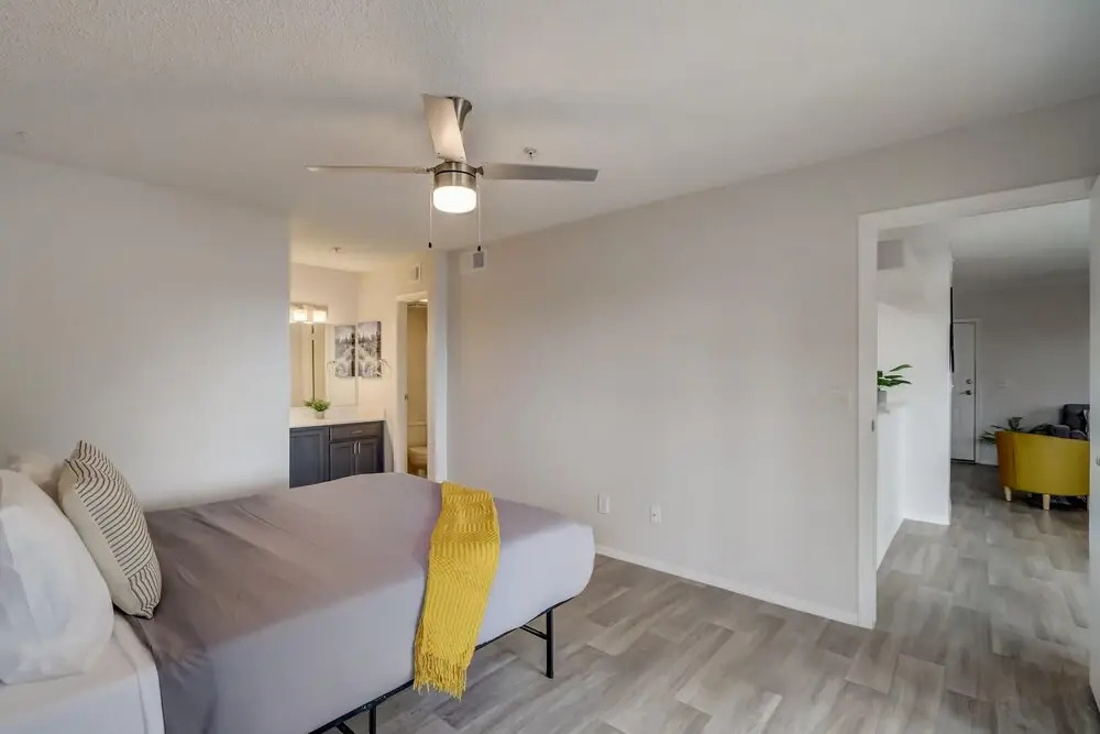 FRONTDESK Jade Scottsdale Apts Central Scottsdale