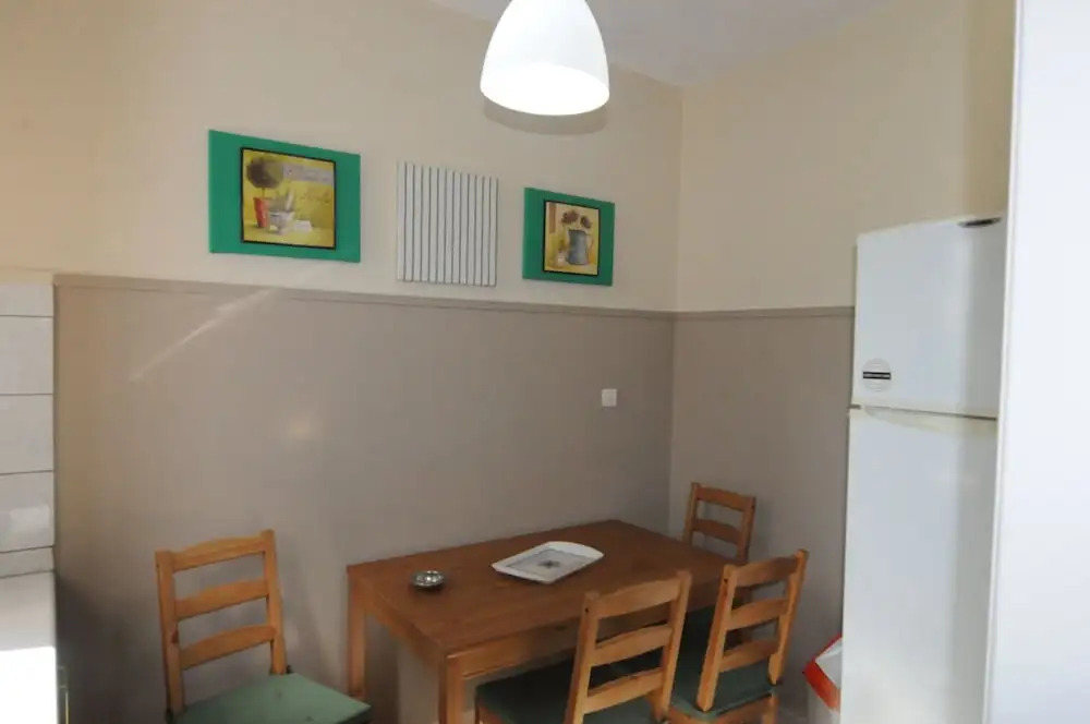 Kinetta Apartments