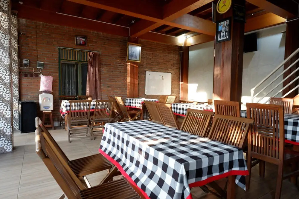 RedDoorz Syariah near Menara Kudus