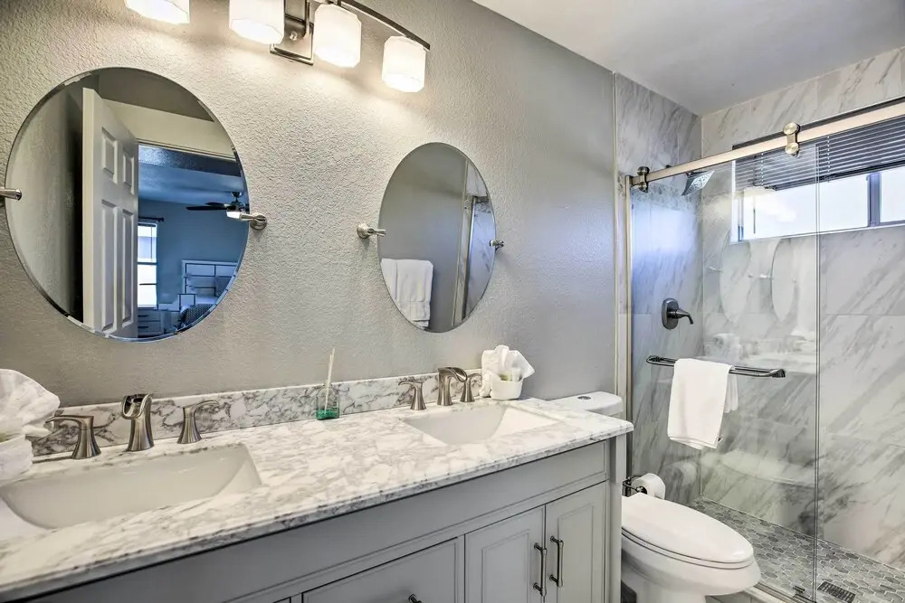 1 Mi to State Farm Stadium: Home w/ Pool & Grill!
