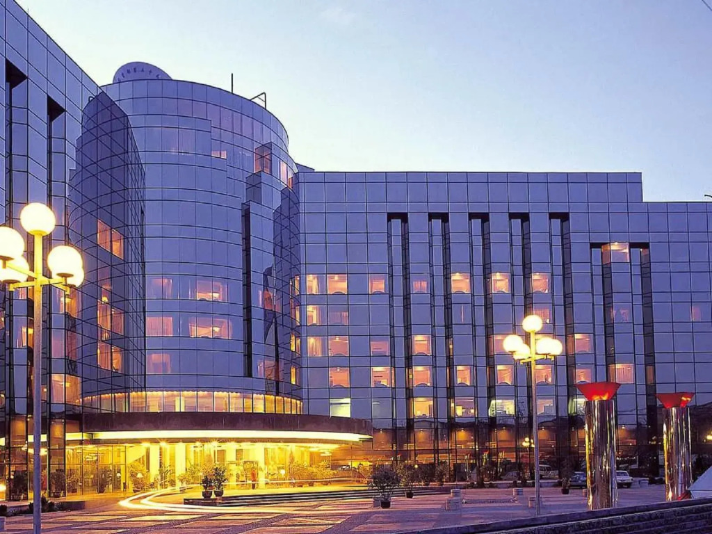 Shangri-La Golden Flower, Xian